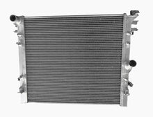 Load image into Gallery viewer, Aluminum Radiator& Fan For 2007-2017 Jeep Wrangler JK 3.6I ERB 206;3.8i EGT 153 2007 2008 2009 2010 2011 2012 2013 2014 2015 2016 2017
