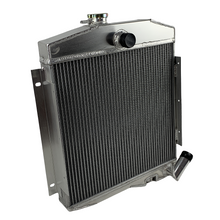 Load image into Gallery viewer, GPI Aluminum Radiator for 1965-1971 Jeep CJ5 CJ6 DJ5 DJ6 Buick 225 3.7L V6 Engine MT  1966 1967 1968 1969 1970
