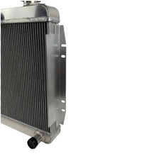 Load image into Gallery viewer, GPI Aluminum Radiator For 1970 1971 JEEP CJ5 CJ6 / 1966-1971 JEEPSTER V6 Engine MT
