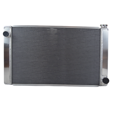 Load image into Gallery viewer, 28&quot; Core Aluminum Universal Crossflow Radiator for Chevy Configuration MT Manual
