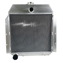 Load image into Gallery viewer, GPI Aluminum Radiator For 1941-1949 International Pickup Truck 1942 1943 1944 1945 1946 1947 48
