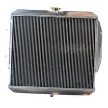 Load image into Gallery viewer, Aluminum Radiator for 1994-2000 Mitsubishi Montero Base/LS/SR V6 3.5L AT 1995 1996 1997 1998 1999
