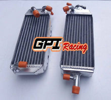 Load image into Gallery viewer, ALUMINUM RADIATOR FOR 1996-1997 SUZUKI RM125T RM125V RM 125 T/V MODEL  1996 1997
