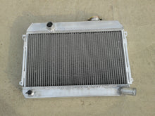 Load image into Gallery viewer, GPI 	3 Row Aluminum Radiator For 1968-1973 Datsun 510/1600/2000/521 SR 1968 1969 1970 1971 1972 1973
