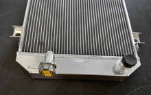 Load image into Gallery viewer, GPI Aluminum Radiator &amp; fan For Jaguar Mark 2 Daimler 2.5L V8; V8-250 saloon XK 1962-1967 AT 1962 1963 1964 1965 1966 1967
