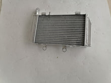 Load image into Gallery viewer, Aluminum Radiator Fit 2002-2009 Honda Interceptor 800 VFR800/VFR800A ABS 2002 2003 2004 2005 2006 2007 2008 2009
