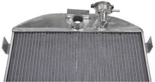 Load image into Gallery viewer, GPI 3 ROW 62MM Aluminum Radiator &amp; FAN For Ford Chopped Ford V8 Hi-Boy Grill SHORTER 1932 AT

