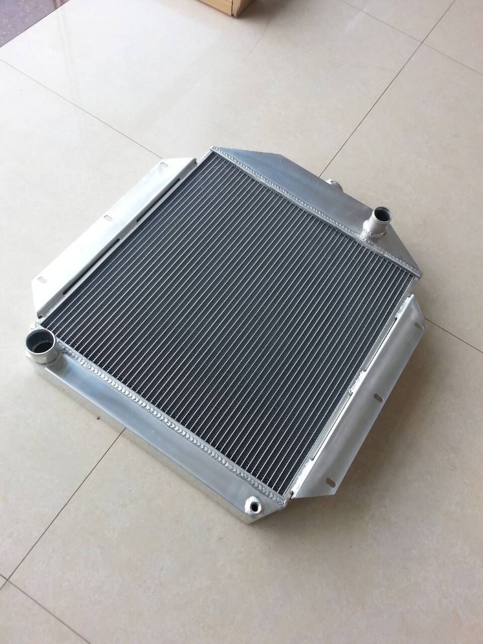 GPI 62mm aluminum radiator for FORD CAR w/302 5L V8 1949 1950 1951 1952 1953 Manual