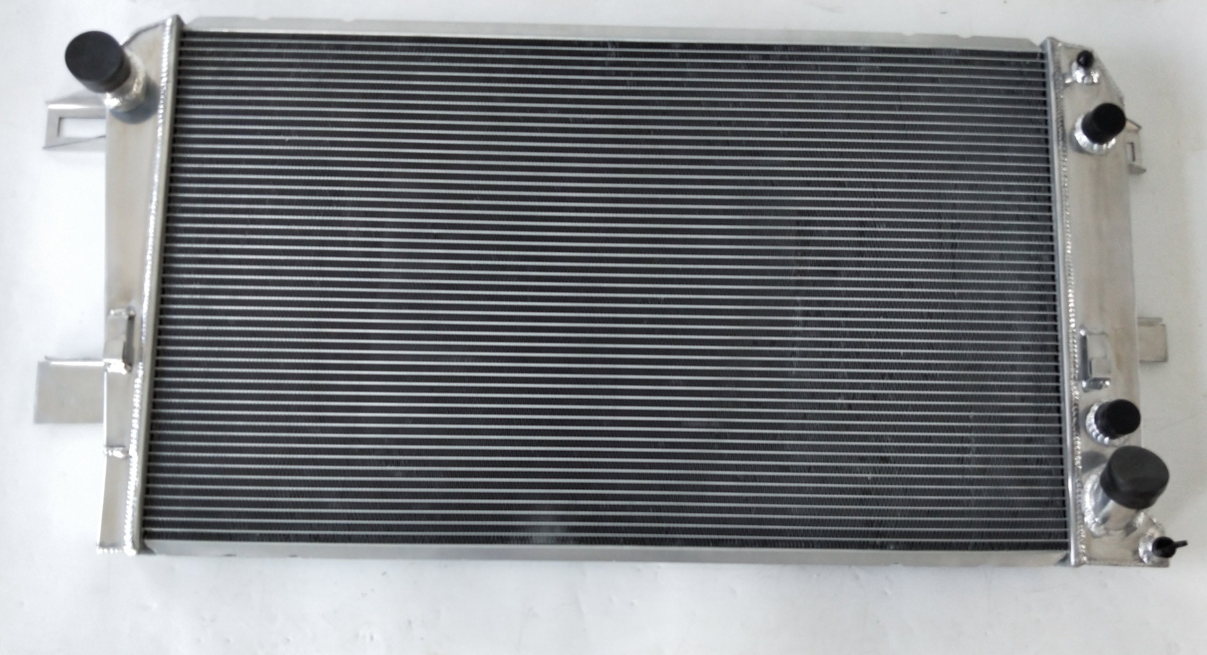 GPI Aluminum Radiator FOR 2001-2005 Chevy GMC Duramax