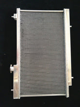 Load image into Gallery viewer, Aluminum Radiator For 1997-2001 Honda CR-V 2.0L L4  AT/ MT 1997 1998 1999 2000 2001
