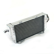 Load image into Gallery viewer, Aluminum Radiator For 2005-2016 Honda CRF450X 2005 2006 2007 2008 2009 2010 2011 2012 2013 2014 2015 2016
