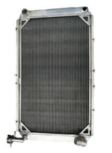 Load image into Gallery viewer, GPI 3core Aluminum radiator &amp; FANS for 88-97 Patrol GQ 2.8 / 4.2 DIESEL TD42 &amp; 3.0 PETROL Y60 MT 1988 1989 1990 1991 1992 1993 1994 1995 1996 1997
